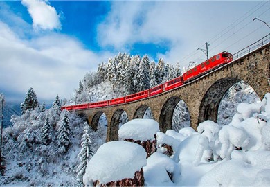 Classic Glacier Express at New Year Classic Glacier Express at New Year